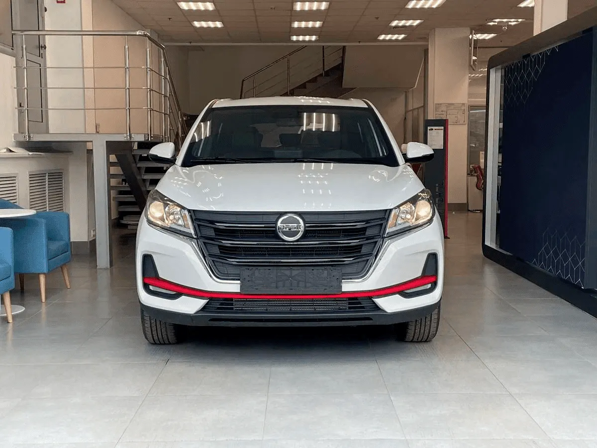 Dongfeng DFSK 500 купить по цене от 1 899 000 рублей