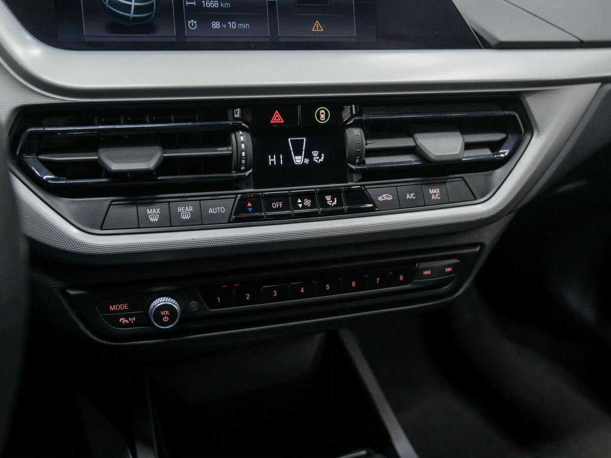 Купить БМВ 1 серии, 2019, 158 610 км.. Фото: #18