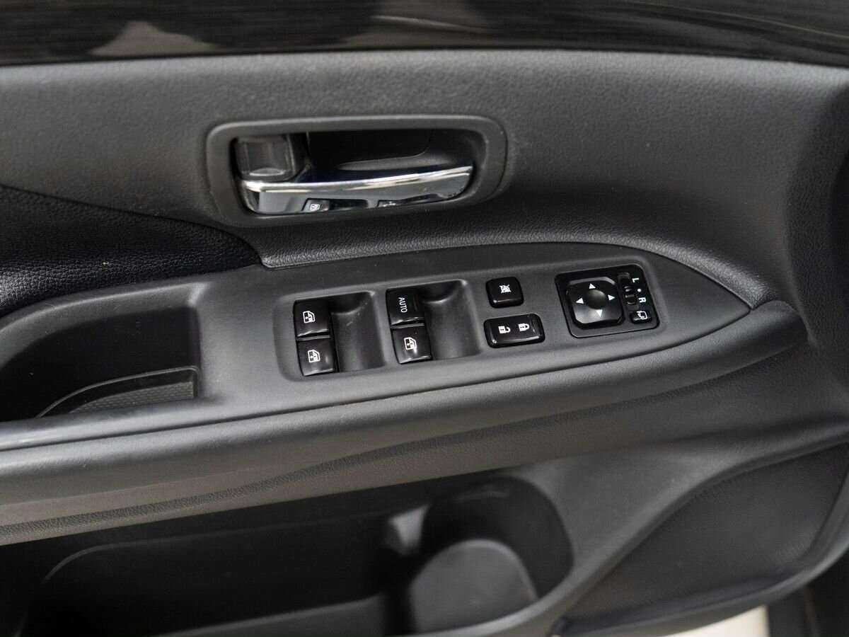 Купить Mitsubishi Outlander, 2017, 191 000 км.. Фото: #13