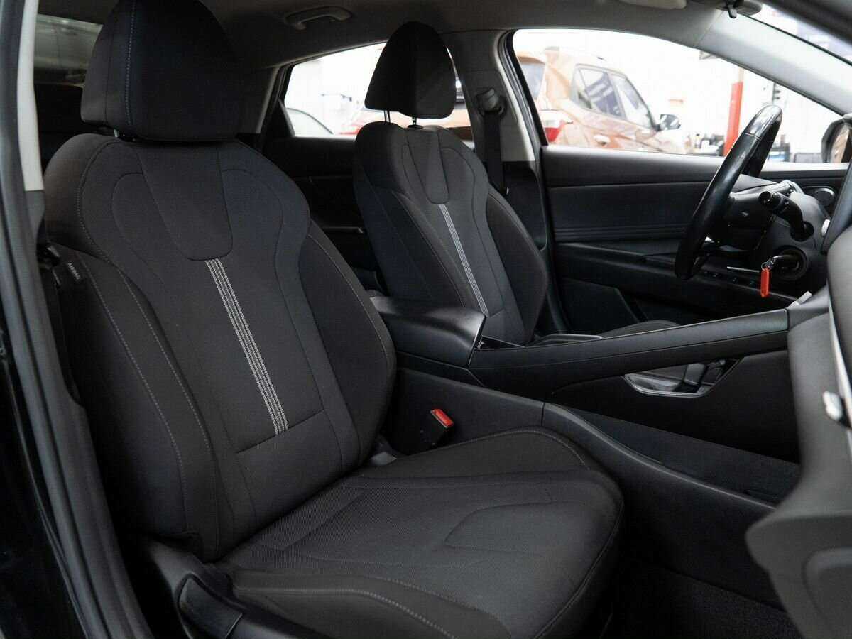 Купить Hyundai Elantra, 2021, 61 830 км.. Фото: #9