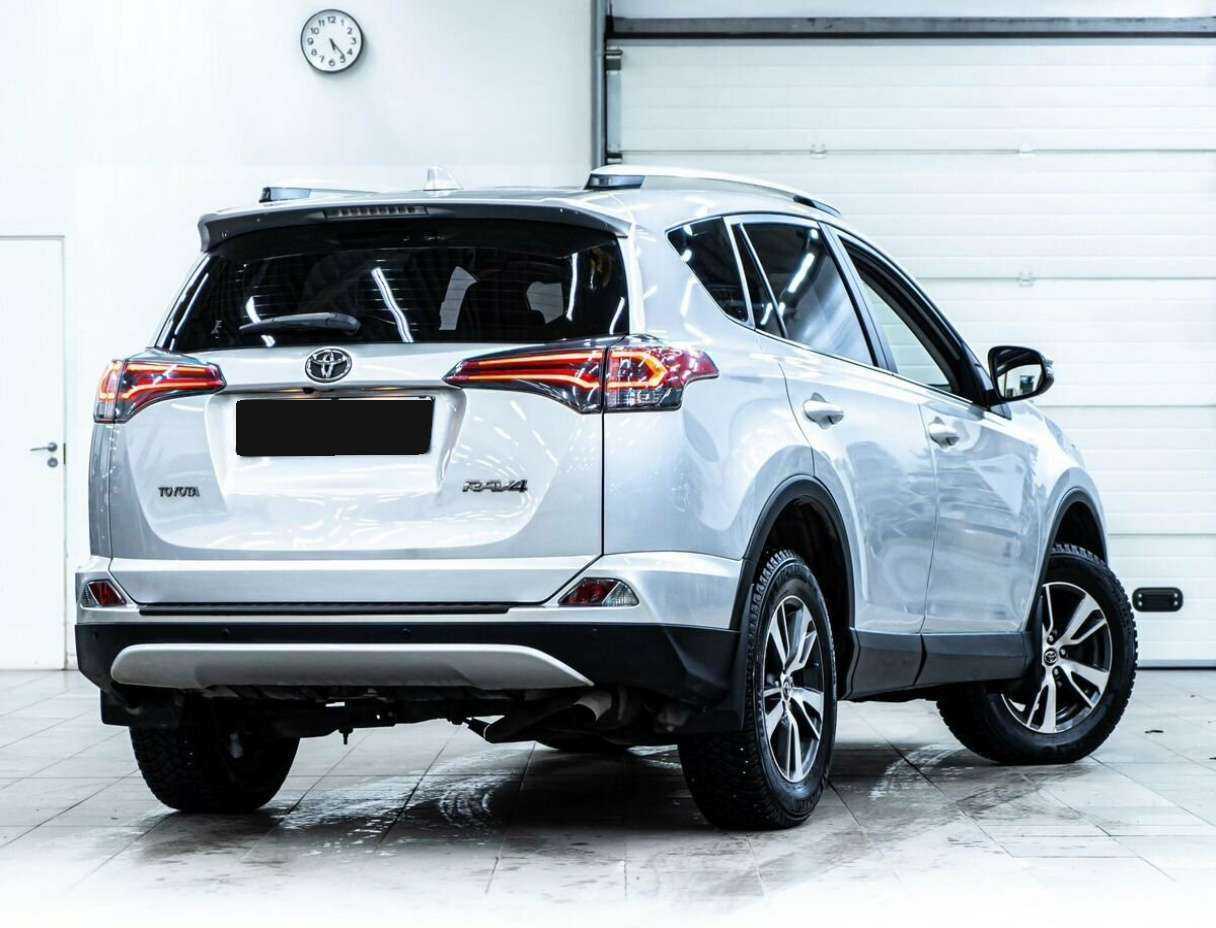Купить Toyota RAV4, 2016, 45 000 км.. Фото: #2