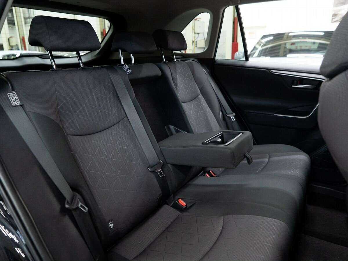 Купить Toyota RAV4, 2019, 47 000 км.. Фото: #8