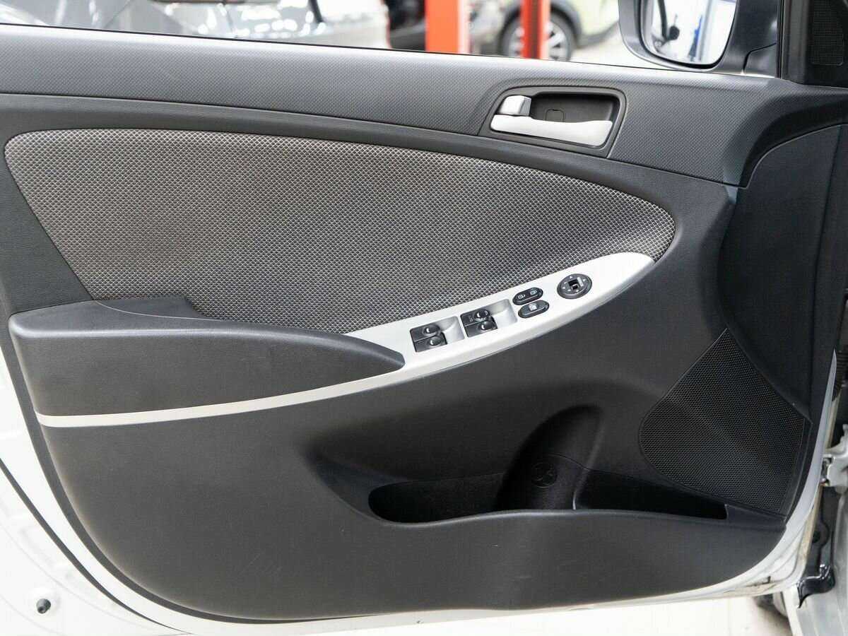 Купить Hyundai Solaris, 2013, 140 000 км.. Фото: #11