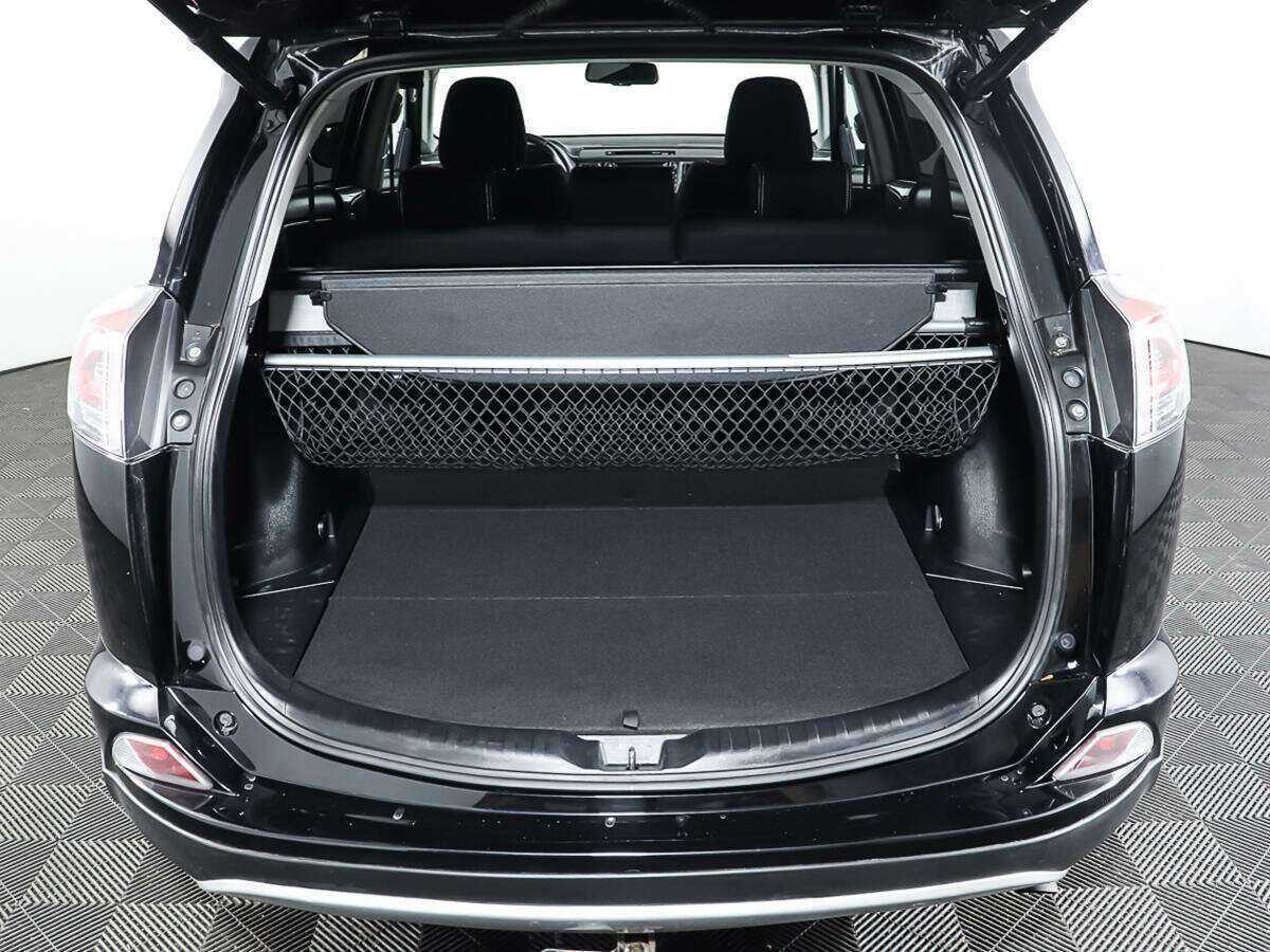 Купить Toyota RAV4, 2017, 84 900 км.. Фото: #9