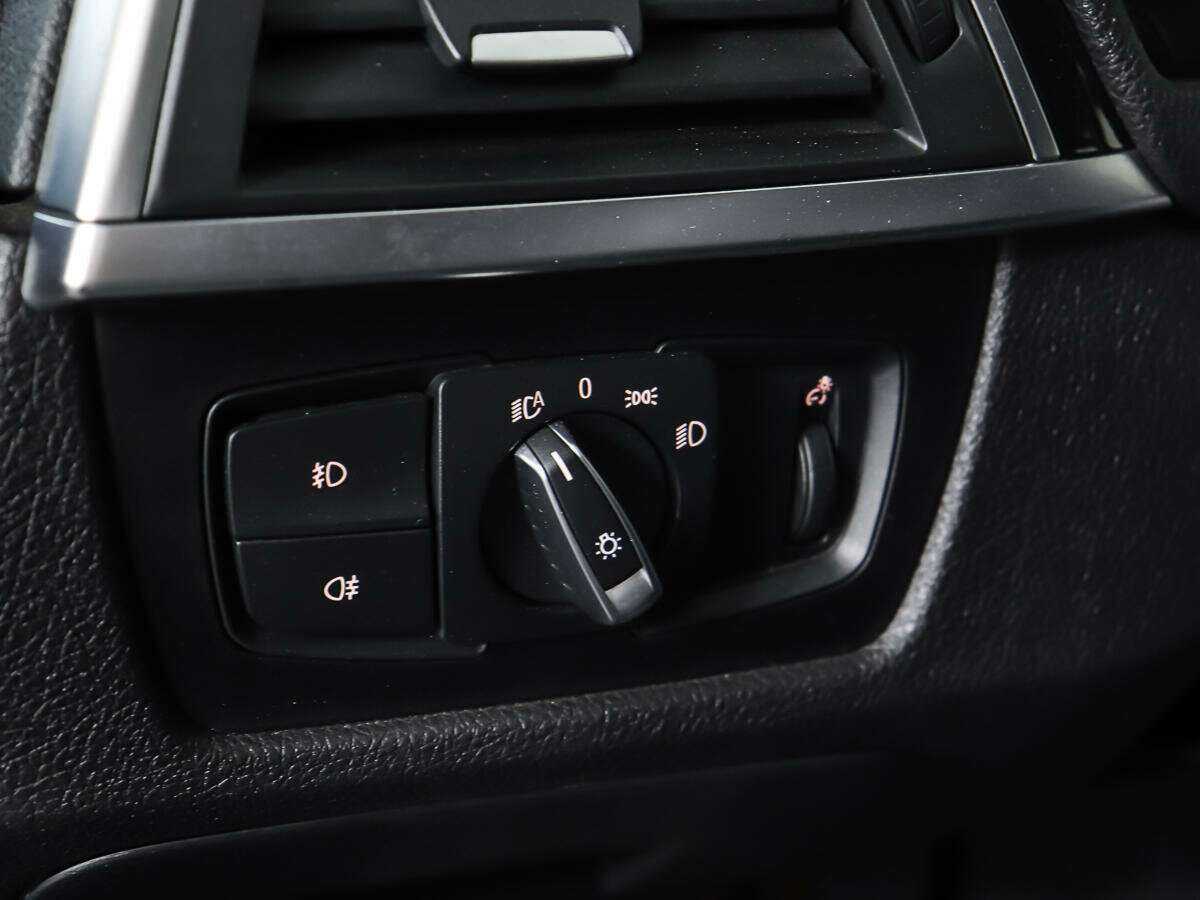 Купить БМВ 3 серии, 2017, 113 893 км.. Фото: #15