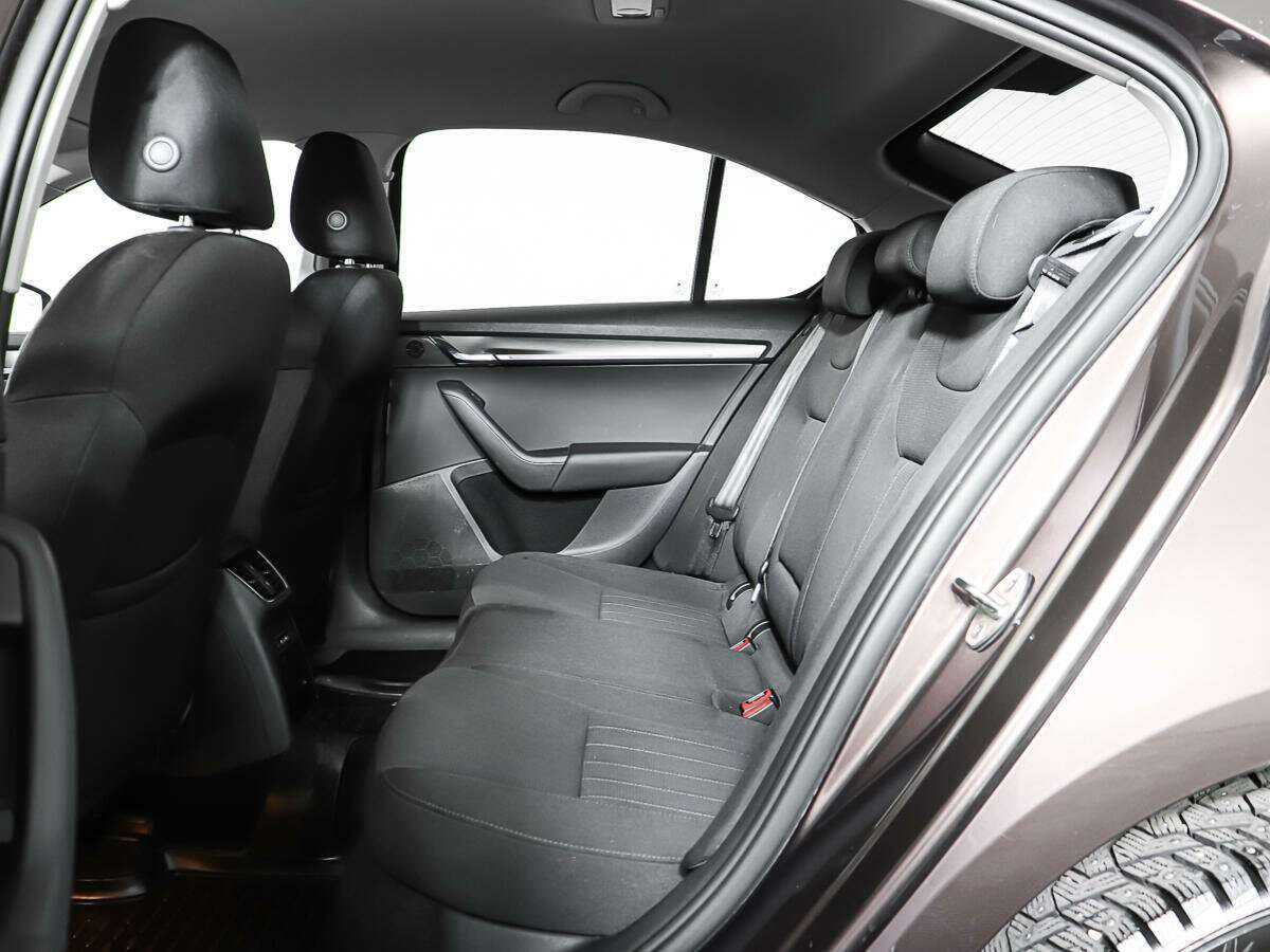 Купить Шкода Октавия, 2018, 149 619 км.. Фото: #10