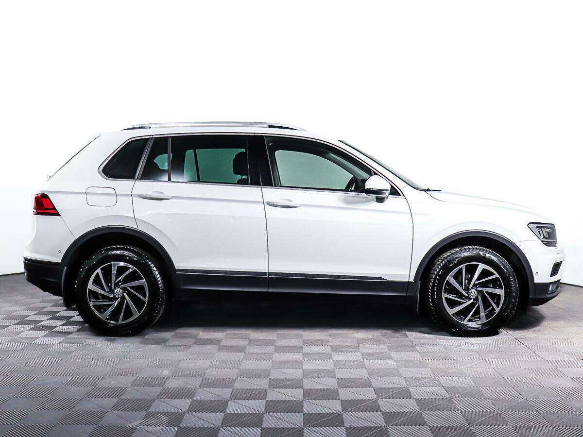 Купить Volkswagen Tiguan, 2018, 75 680 км.. Фото: #3