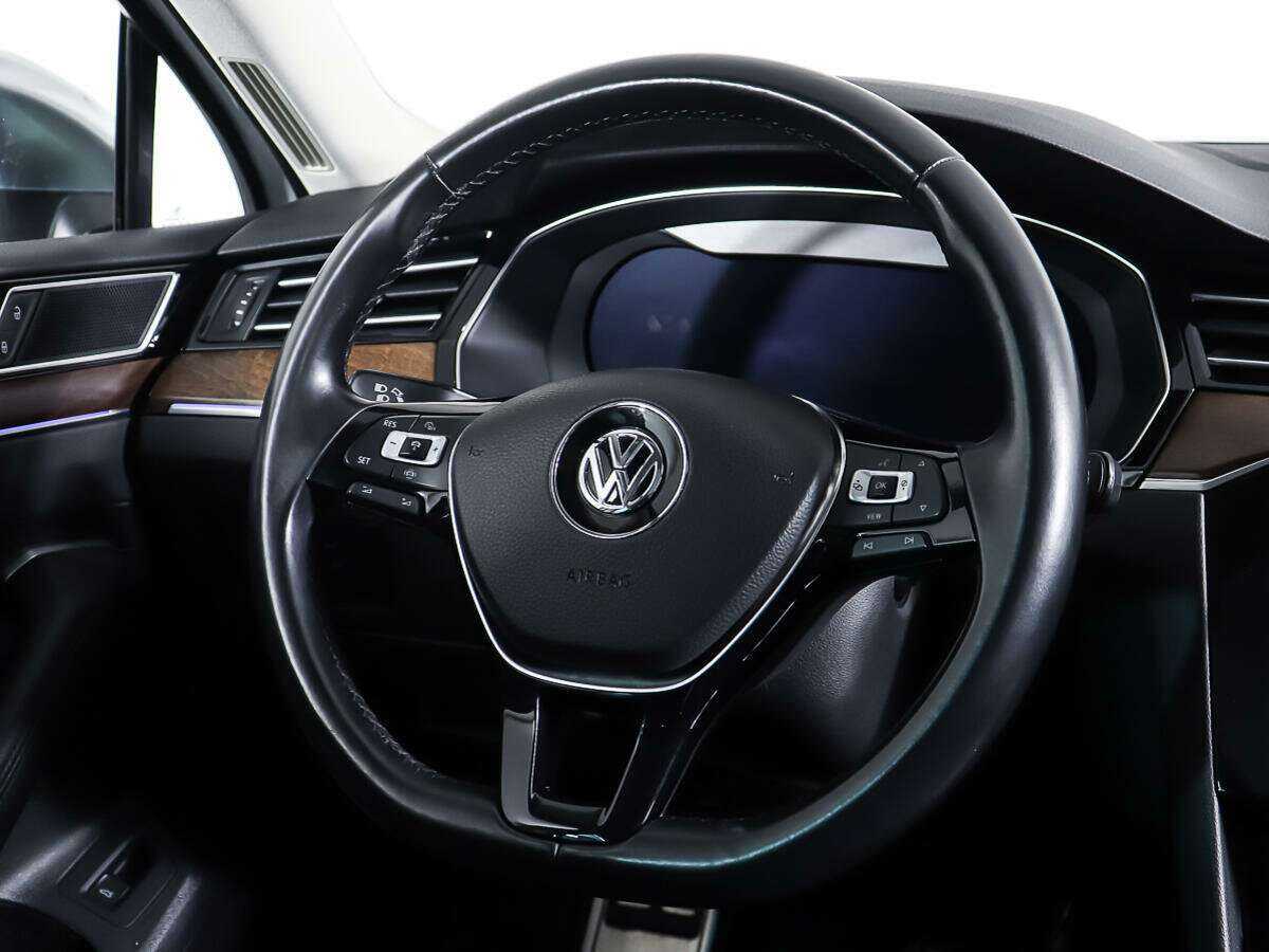 Купить Volkswagen Passat, 2018, 60 115 км.. Фото: #14