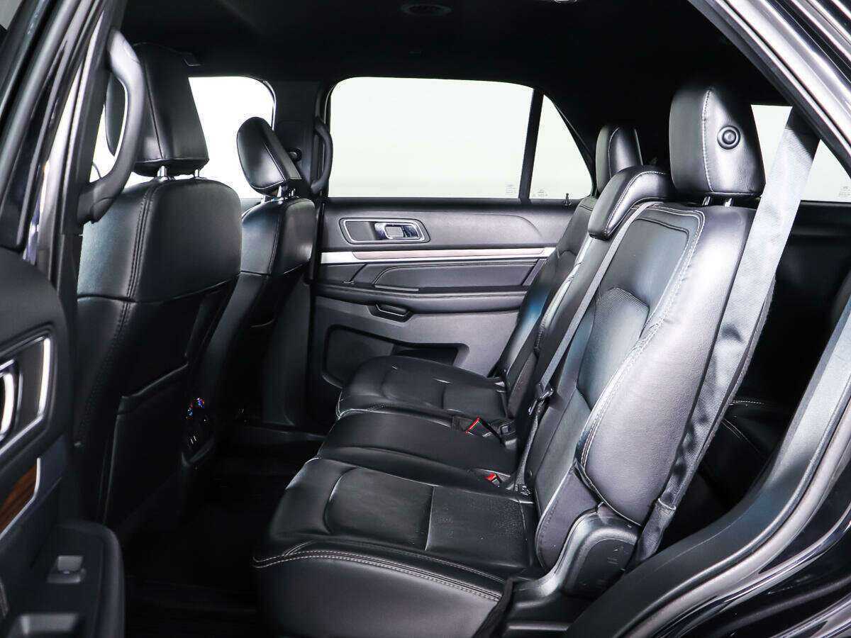 Купить Ford Explorer, 2018, 121 019 км.. Фото: #9