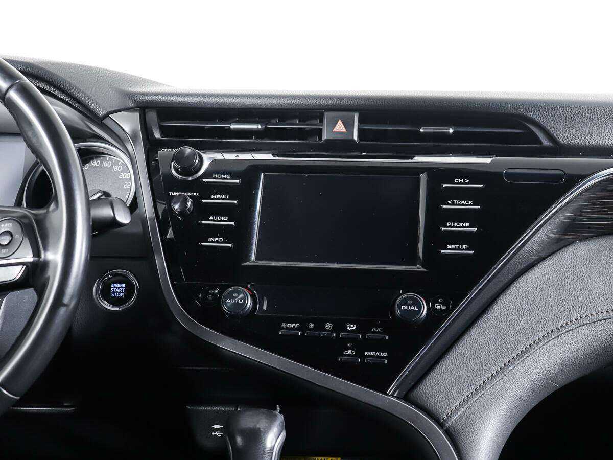 Купить Toyota Camry, 2018, 120 635 км.. Фото: #11