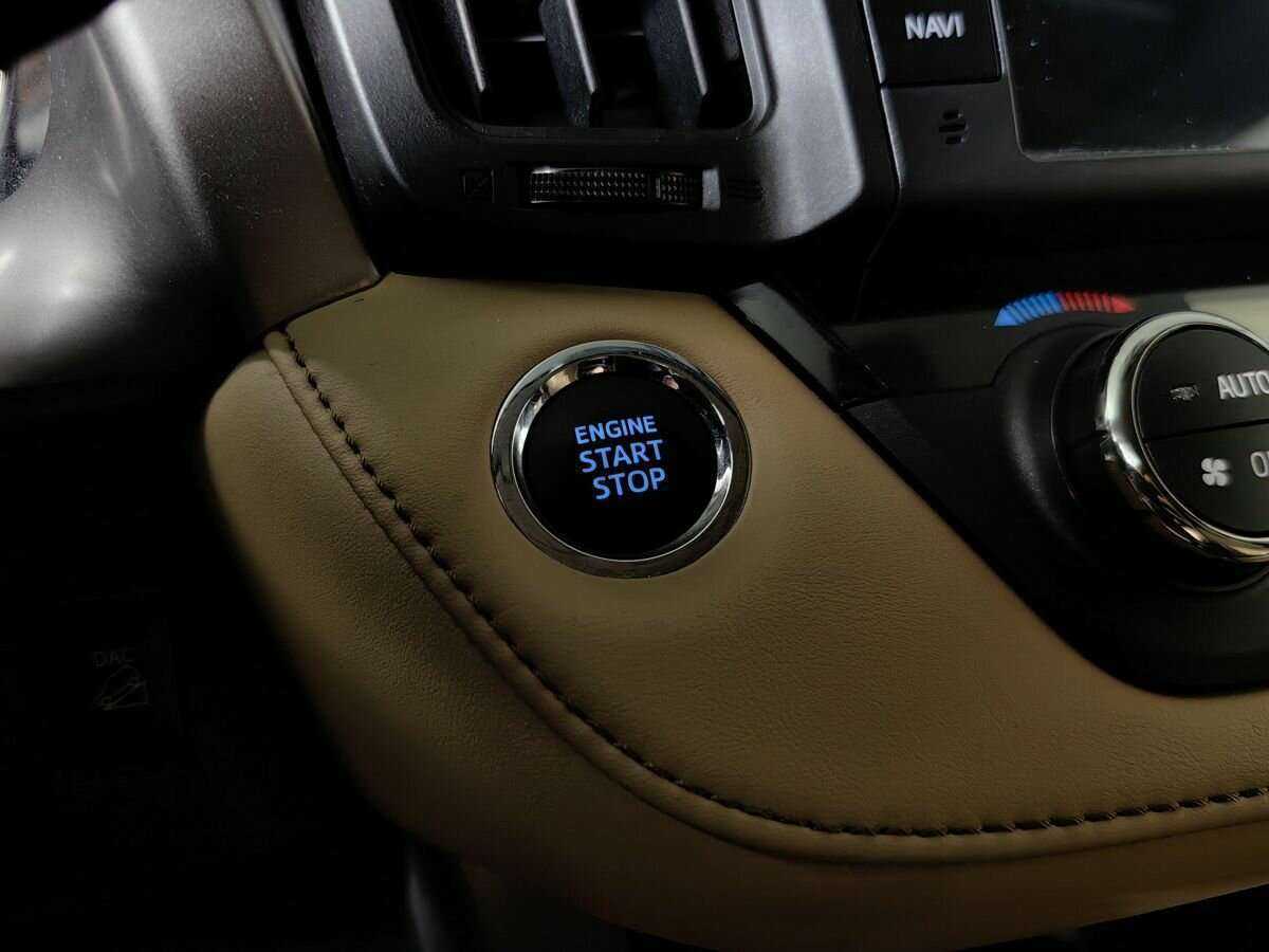 Купить Toyota RAV4, 2017, 59 747 км.. Фото: #17