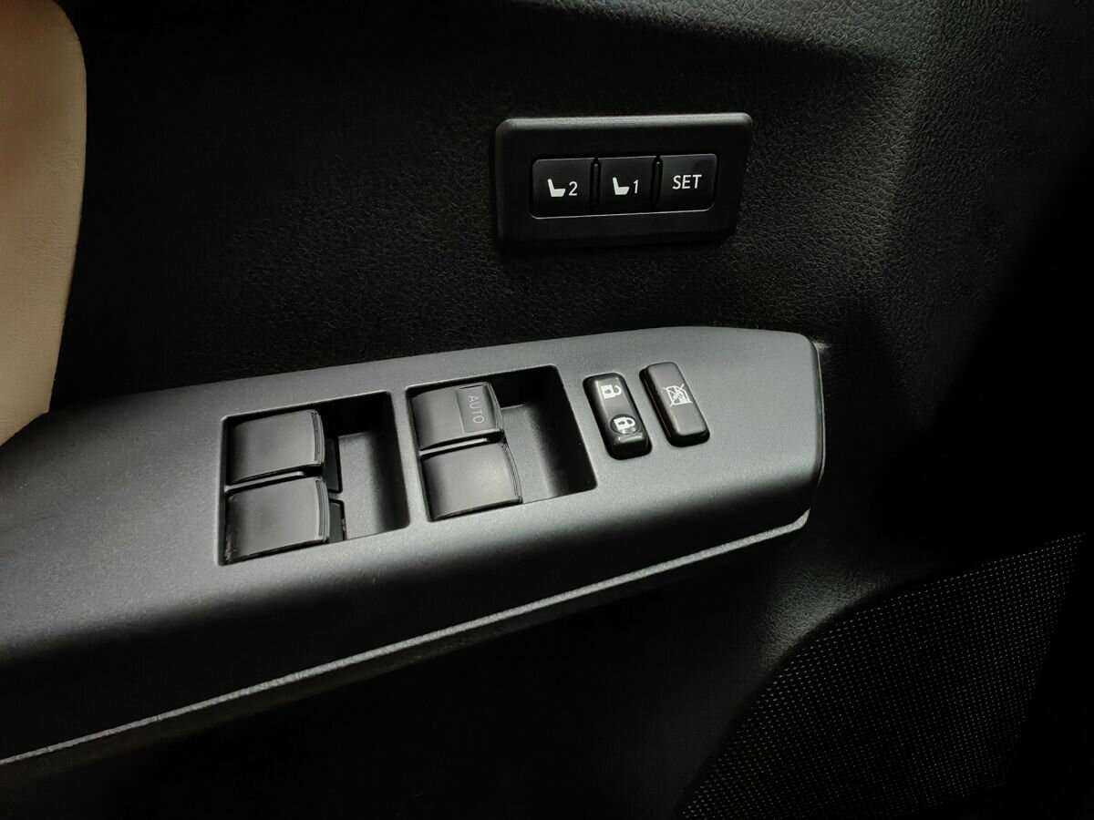 Купить Toyota RAV4, 2017, 59 747 км.. Фото: #18