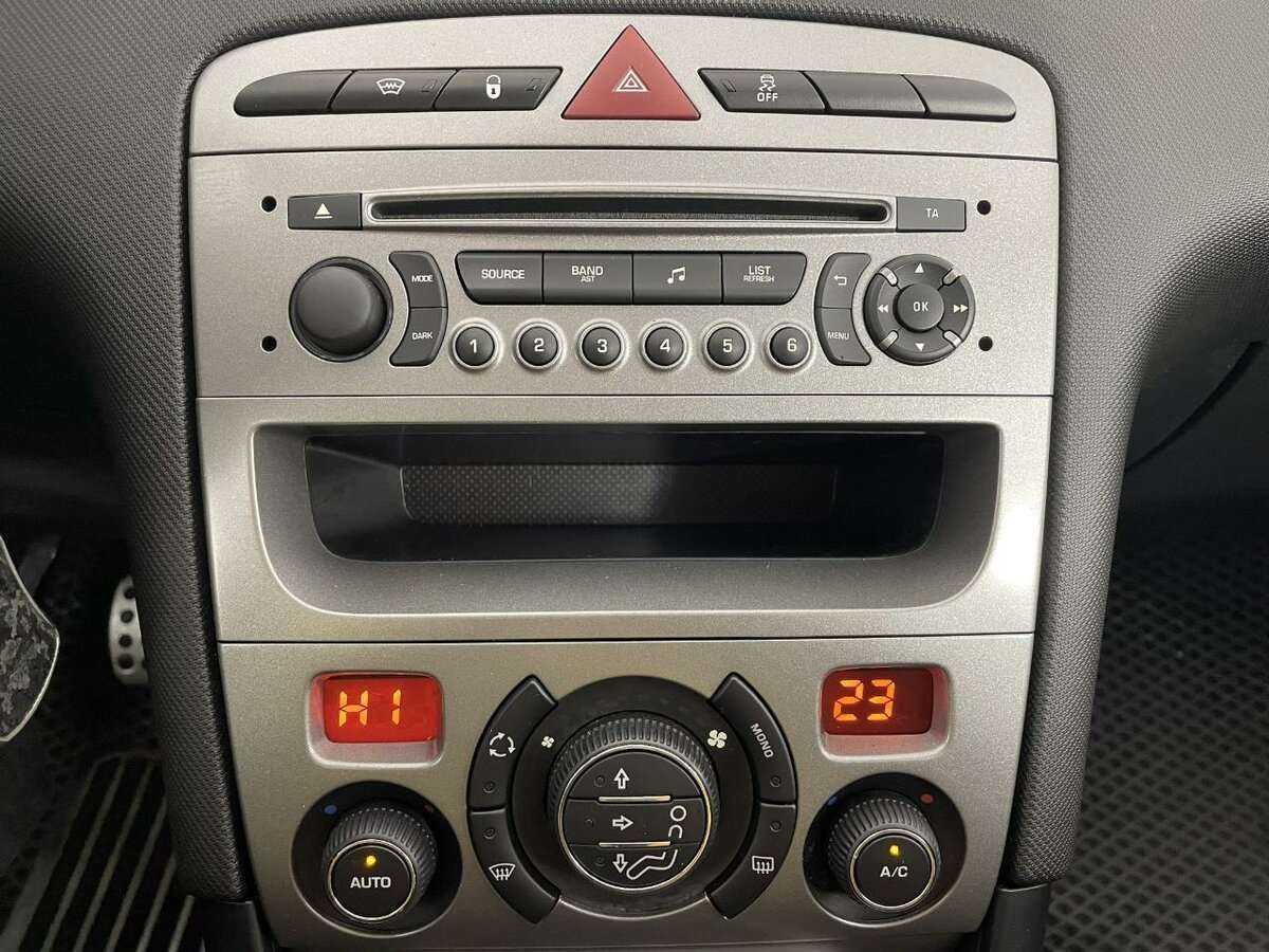 Купить Peugeot 408, 2016, 260 758 км.. Фото: #11