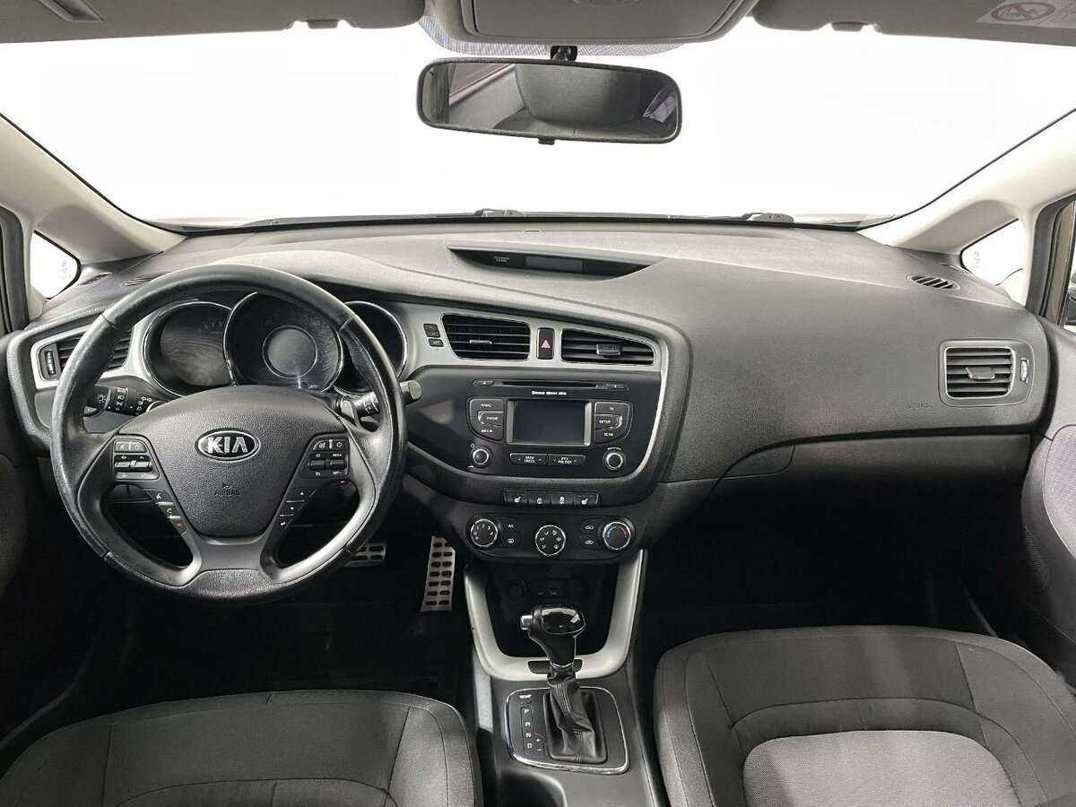 Купить Kia Ceed, 2013, 199 500 км.. Фото: #6