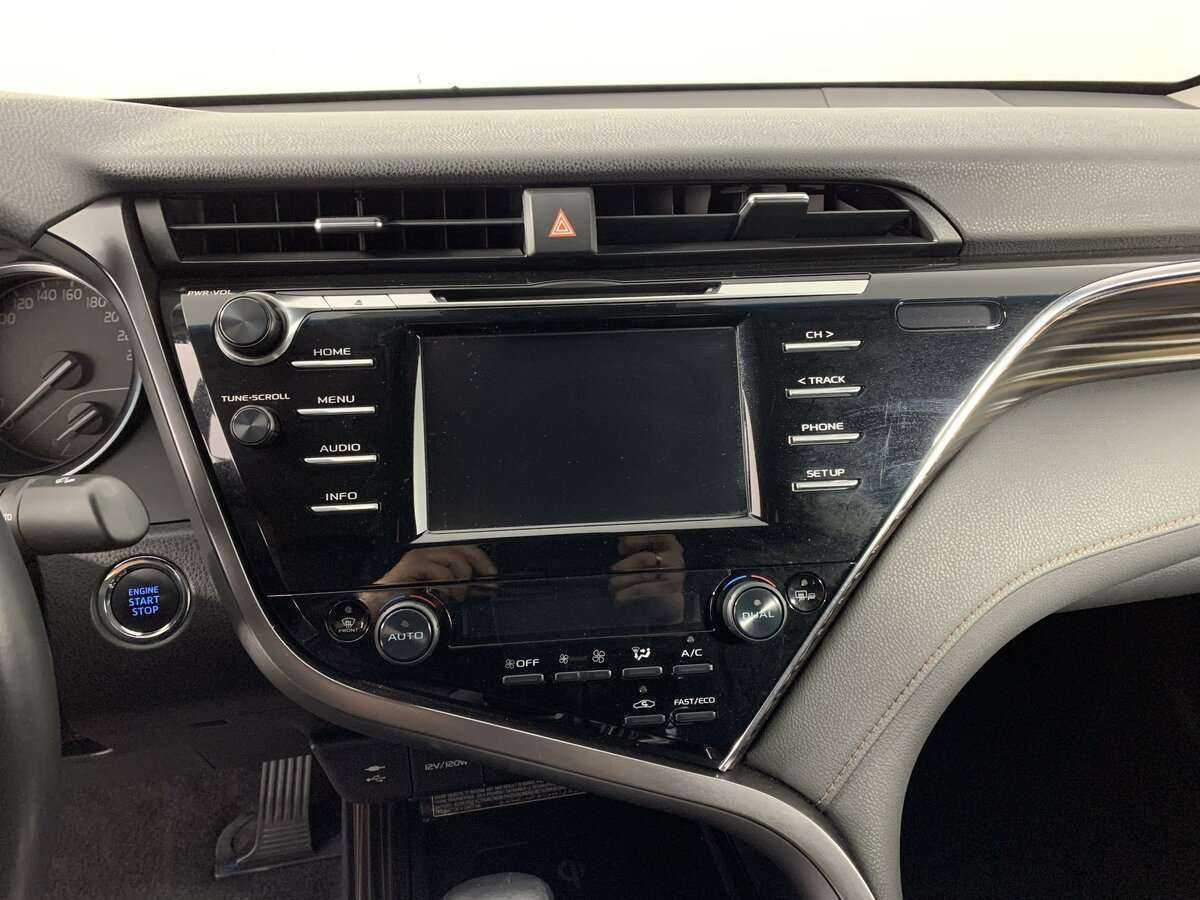 Купить Toyota Camry, 2019, 90 547 км.. Фото: #14