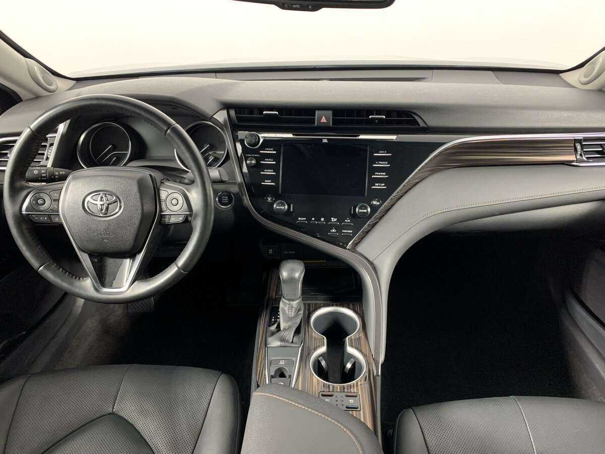 Купить Toyota Camry, 2020, 63 940 км.. Фото: #10