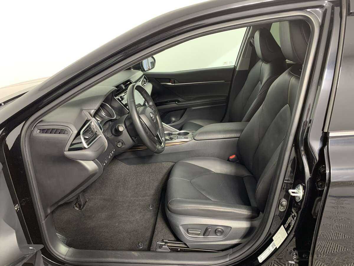Купить Toyota Camry, 2020, 63 940 км.. Фото: #11