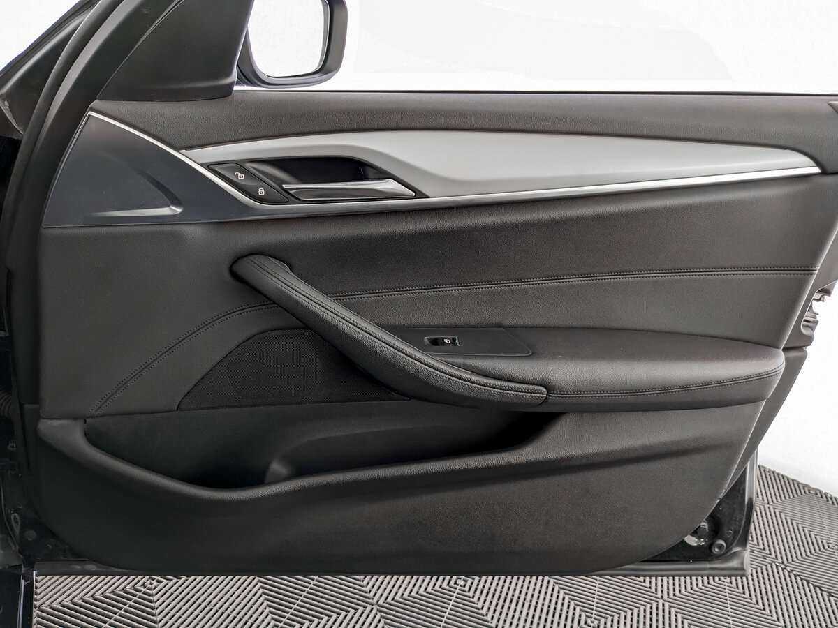 Купить BMW 5 серии, 2018, 187 995 км.. Фото: #21