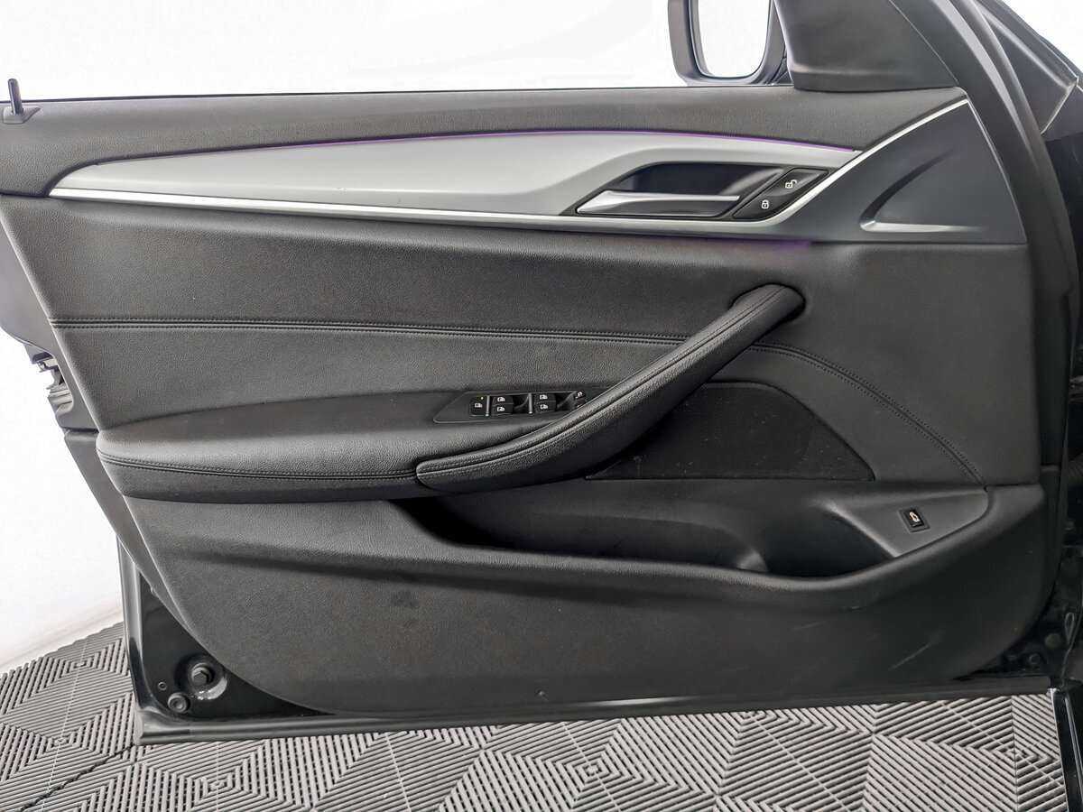 Купить BMW 5 серии, 2018, 212 355 км.. Фото: #13