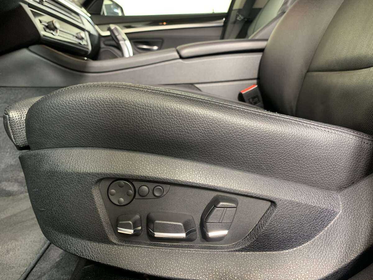 Купить BMW 5 серии, 2012, 209 115 км.. Фото: #13