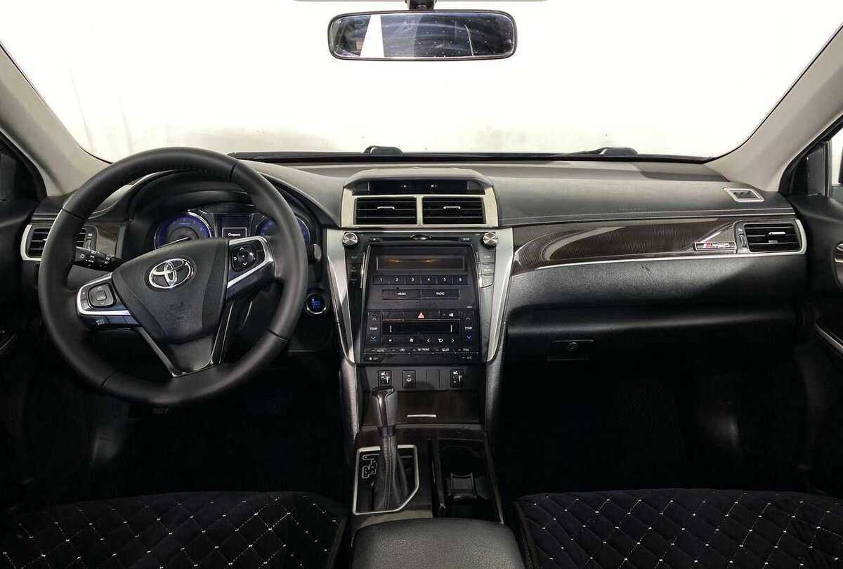 Купить Toyota Camry, 2017, 148 300 км.. Фото: #10