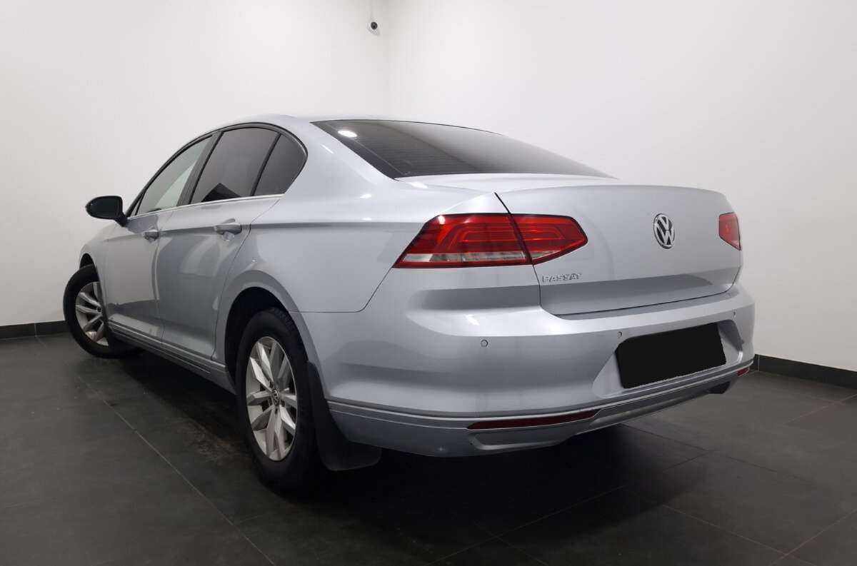 Купить Volkswagen Passat, 2015, 220 993 км.. Фото: #2