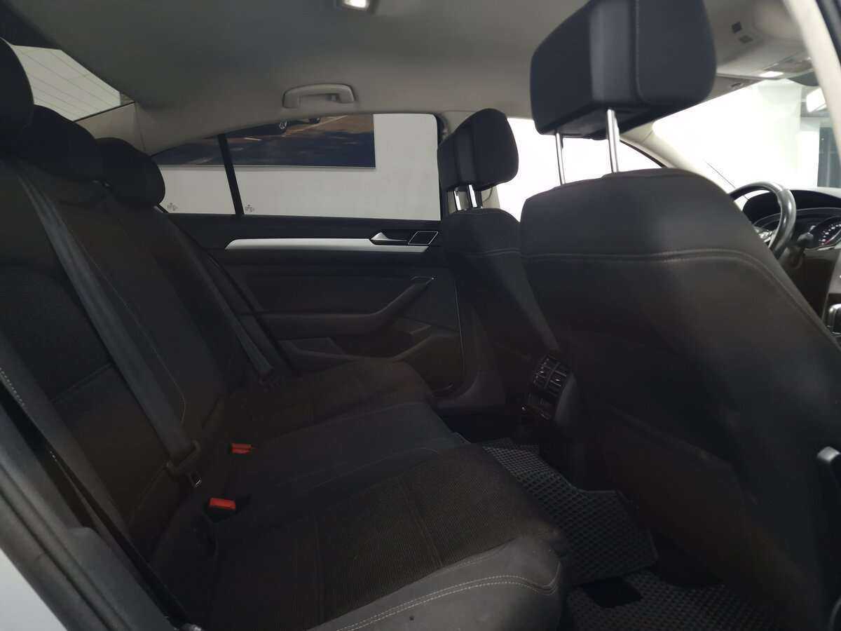 Купить Volkswagen Passat, 2015, 220 993 км.. Фото: #16