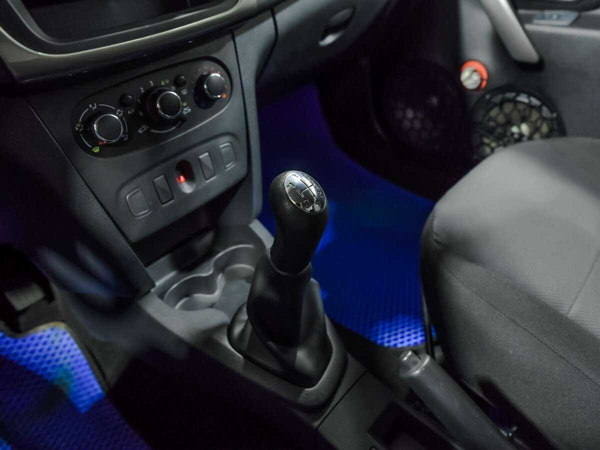 Купить Renault Logan, 2018, 75 905 км.. Фото: #9