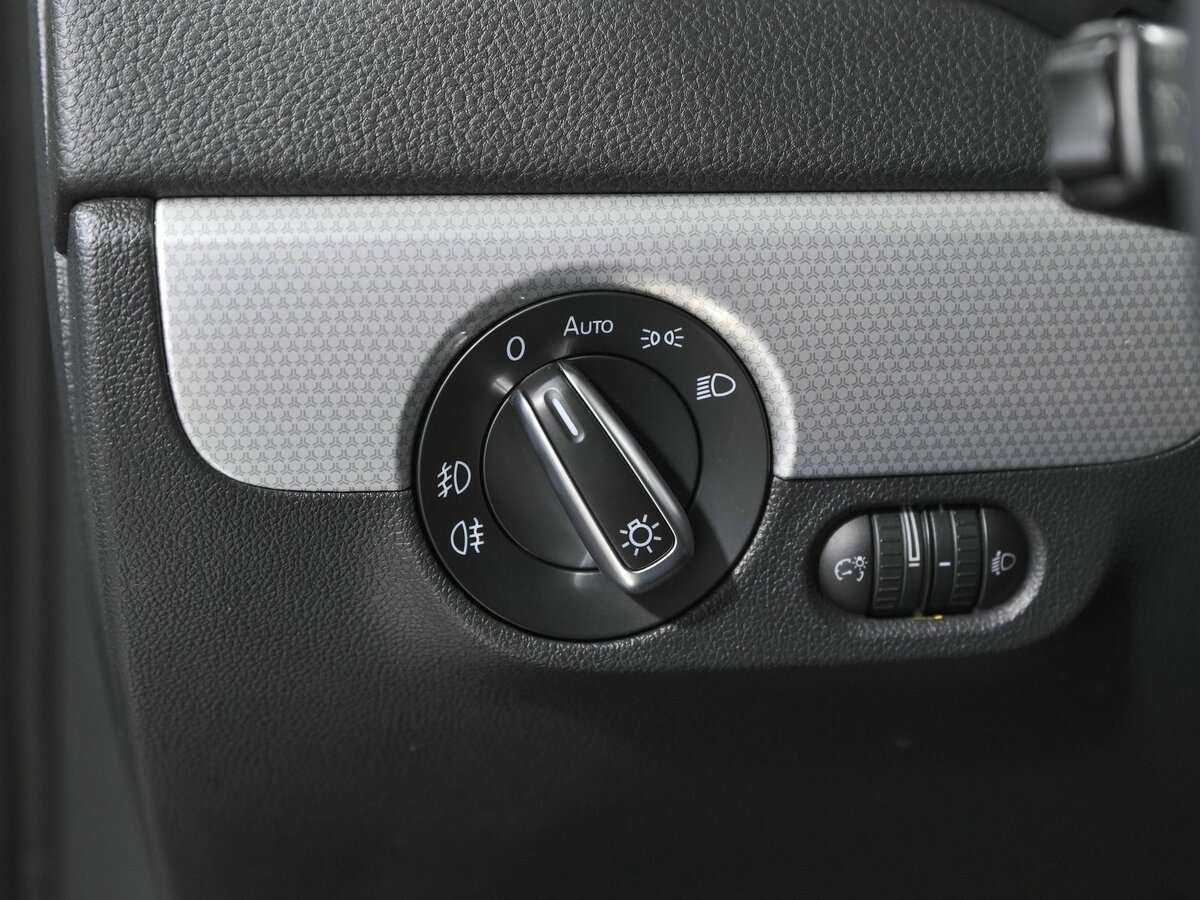 Купить Volkswagen Jetta, 2013, 158 244 км.. Фото: #12