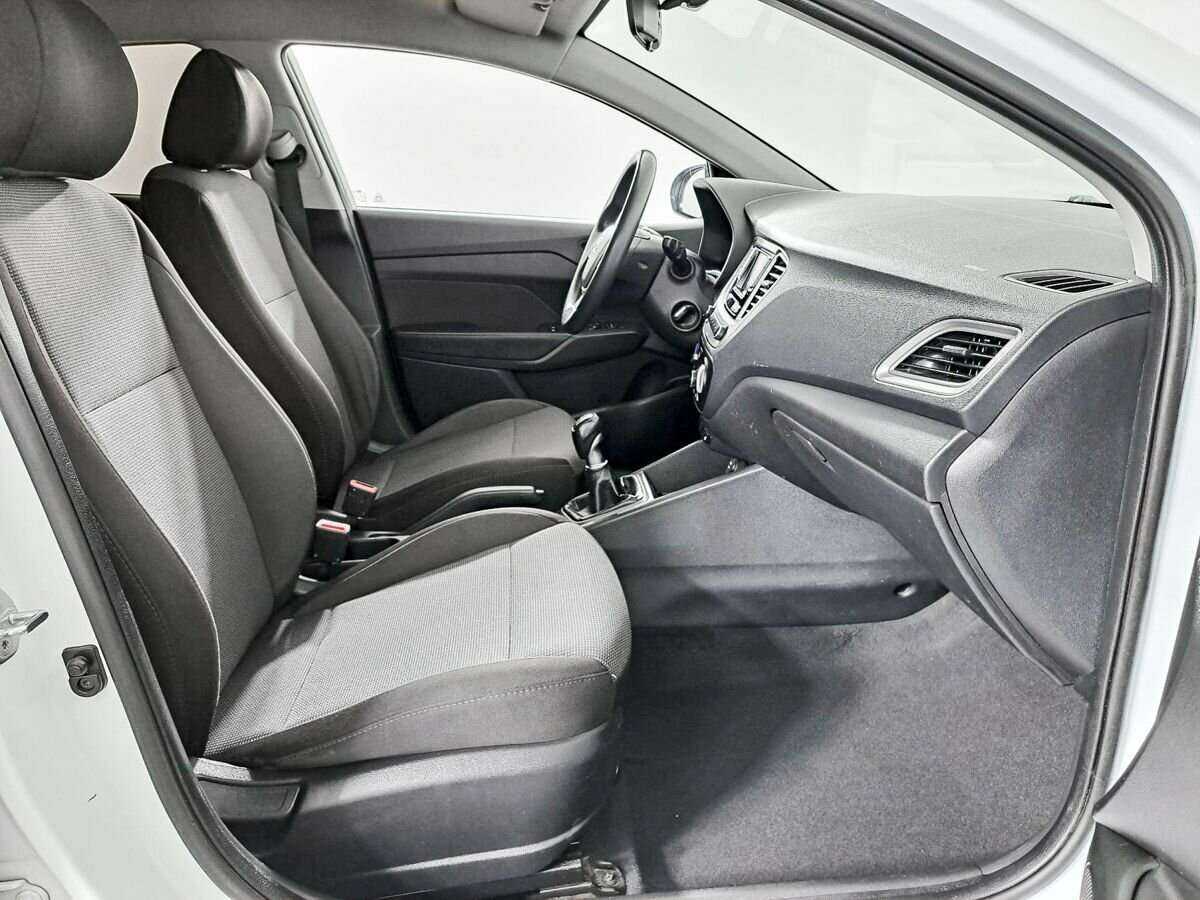 Купить Hyundai Solaris, 2019, 106 601 км.. Фото: #7