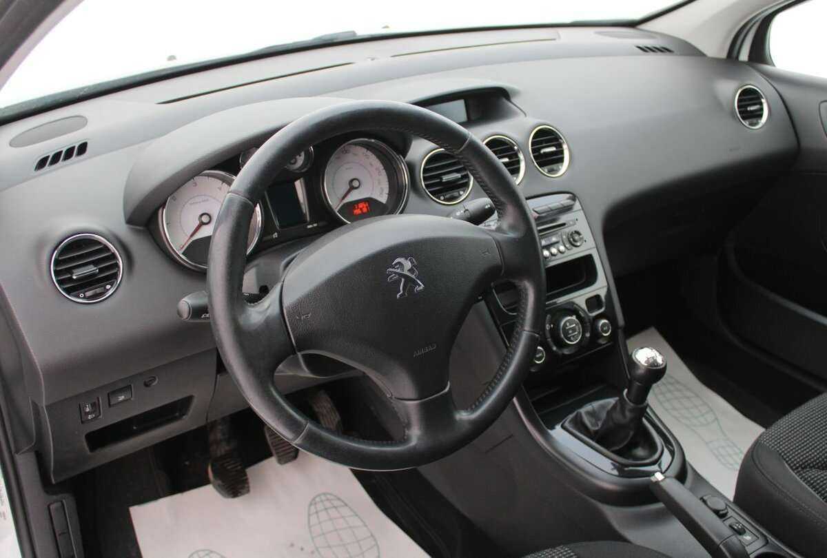Купить Peugeot 408, 2014, 196 000 км.. Фото: #10