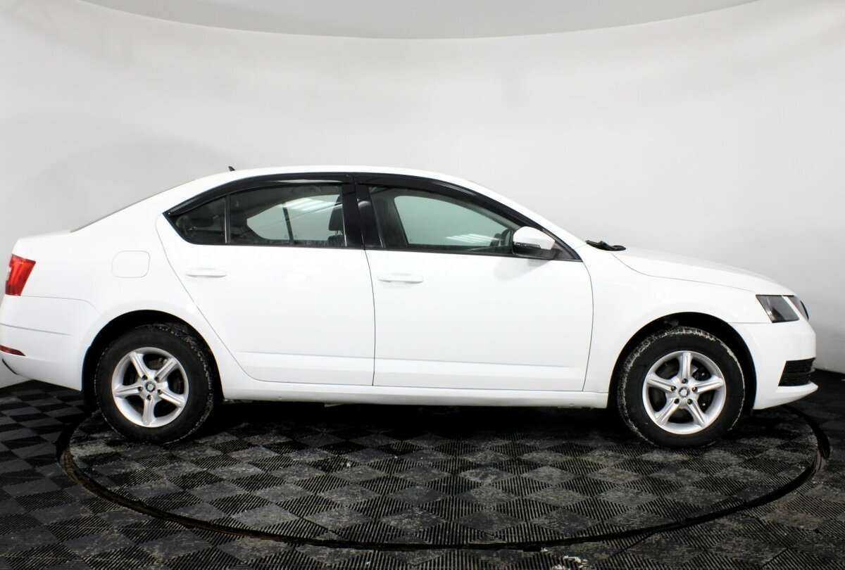 Купить Skoda Octavia, 2017, 98 001 км.. Фото: #3