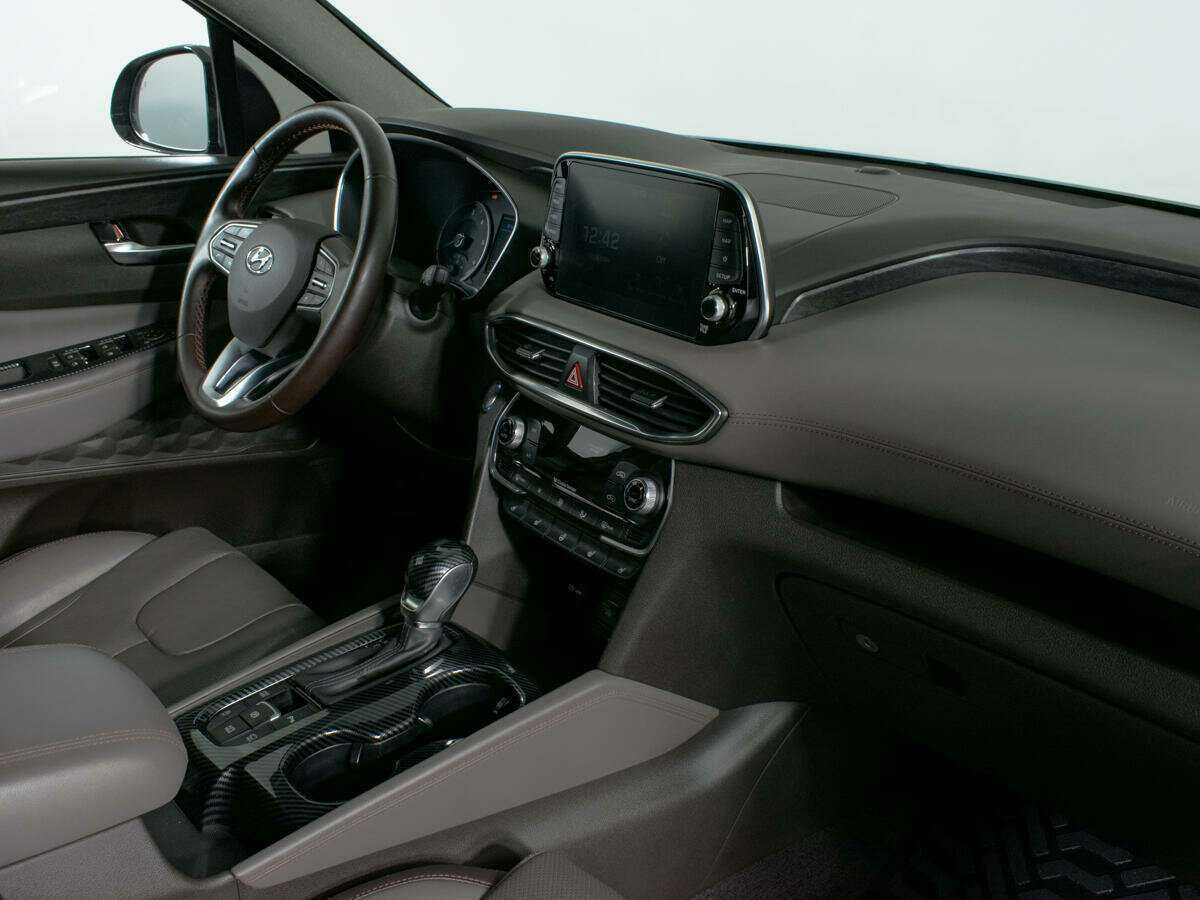 Купить Hyundai Santa Fe, 2018, 95 130 км.. Фото: #9