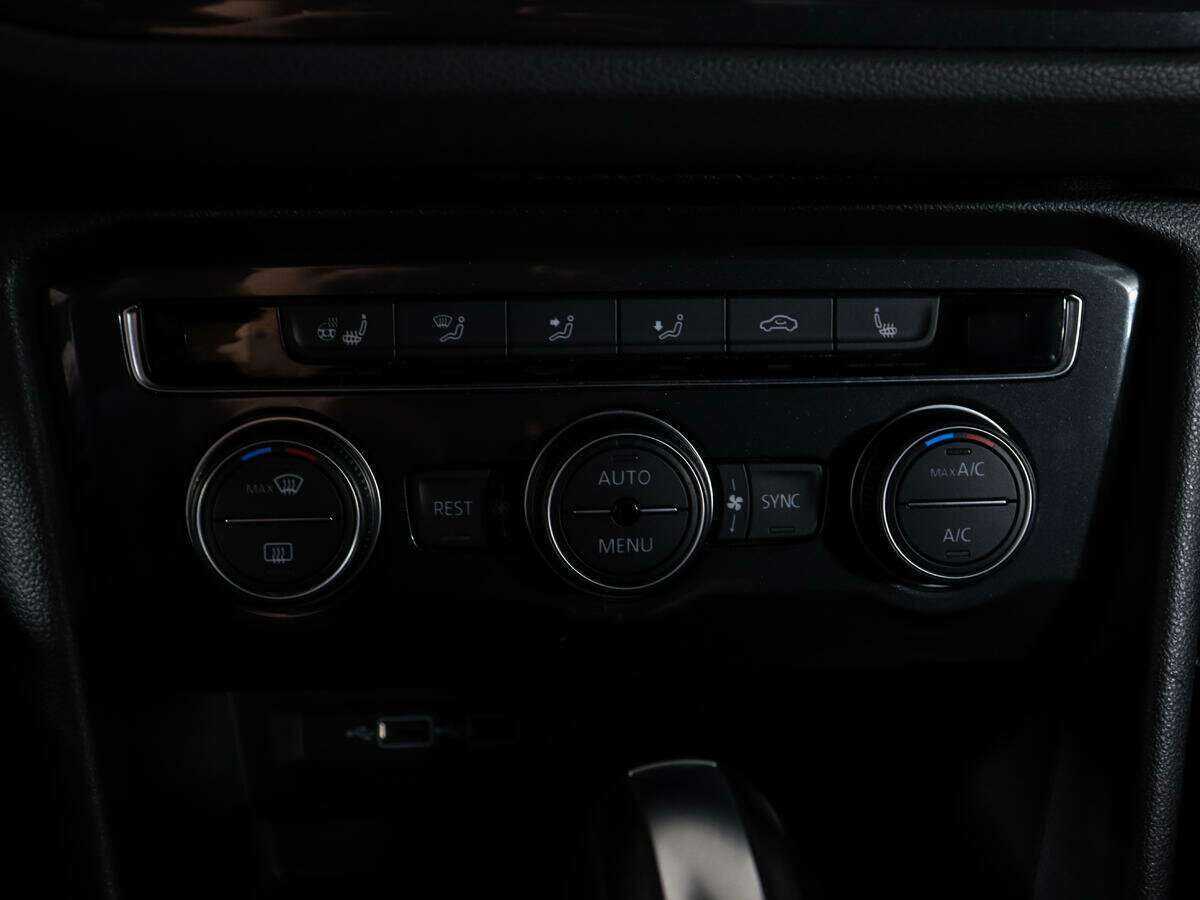 Купить Volkswagen Tiguan, 2020, 37 205 км.. Фото: #18