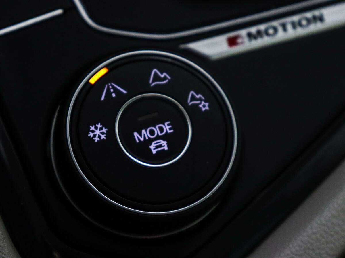 Купить Volkswagen Tiguan, 2017, 101 900 км.. Фото: #16