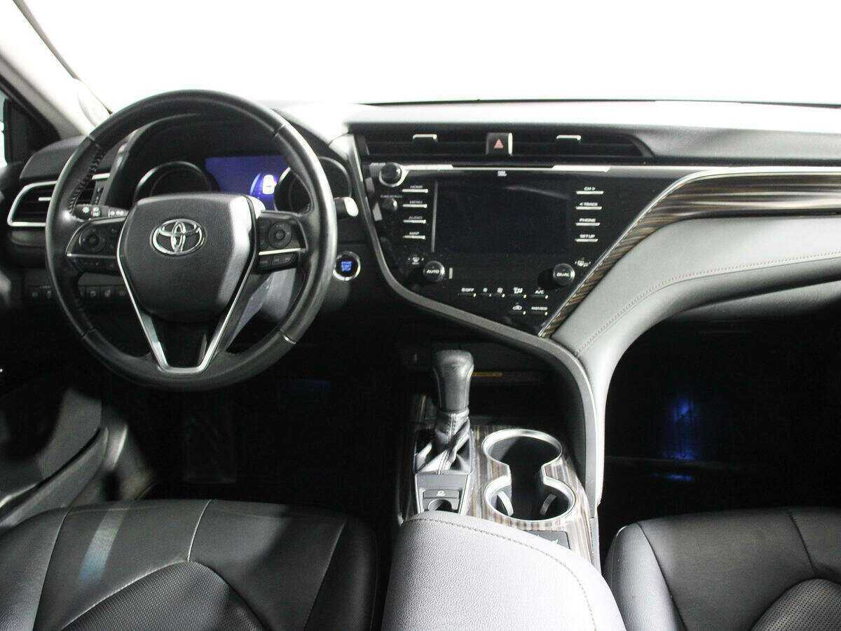 Купить Toyota Camry, 2018, 105 000 км.. Фото: #8