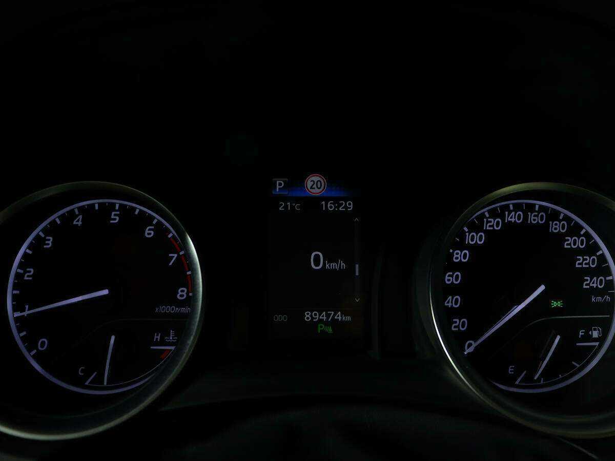 Купить Toyota Camry, 2020, 90 000 км.. Фото: #7