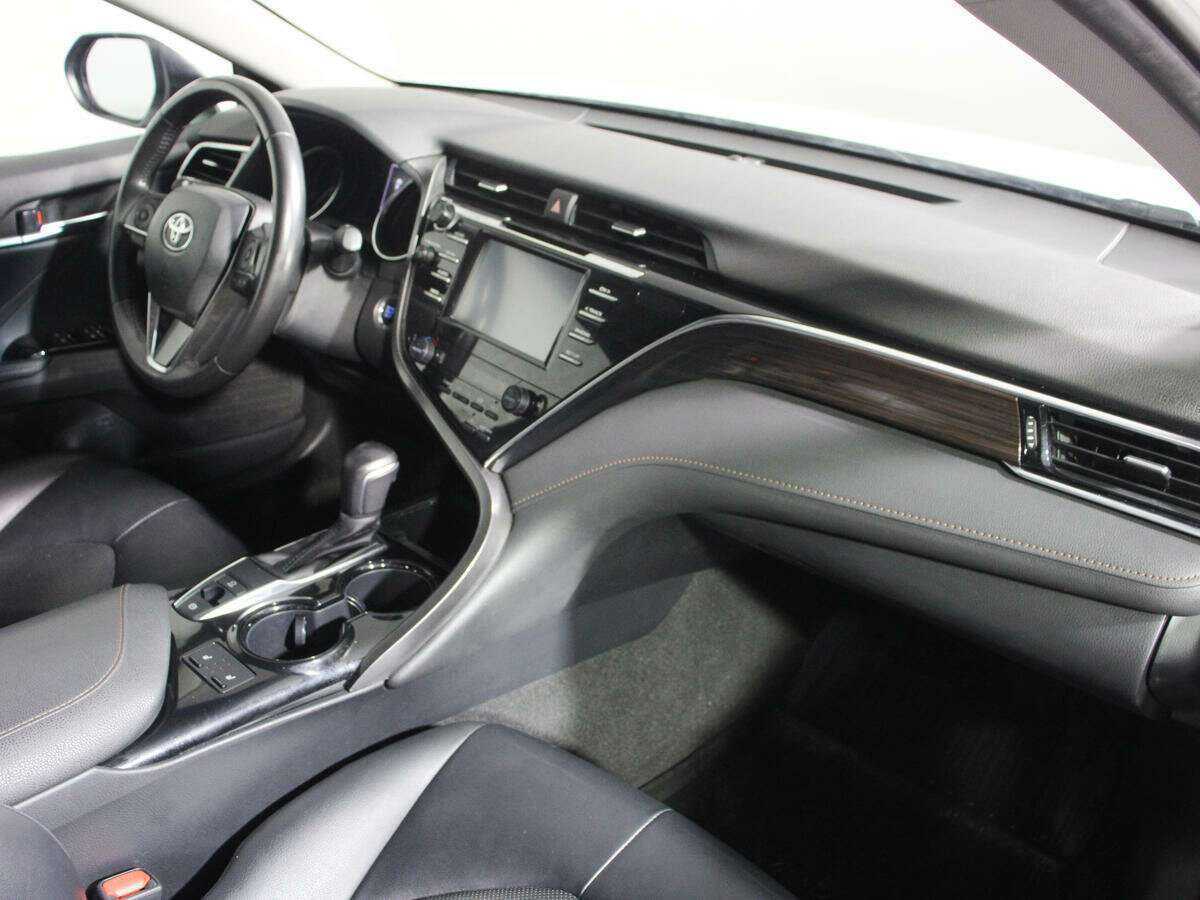 Купить Toyota Camry, 2020, 67 377 км.. Фото: #8