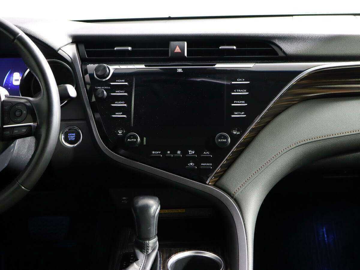 Купить Toyota Camry, 2018, 94 345 км.. Фото: #10