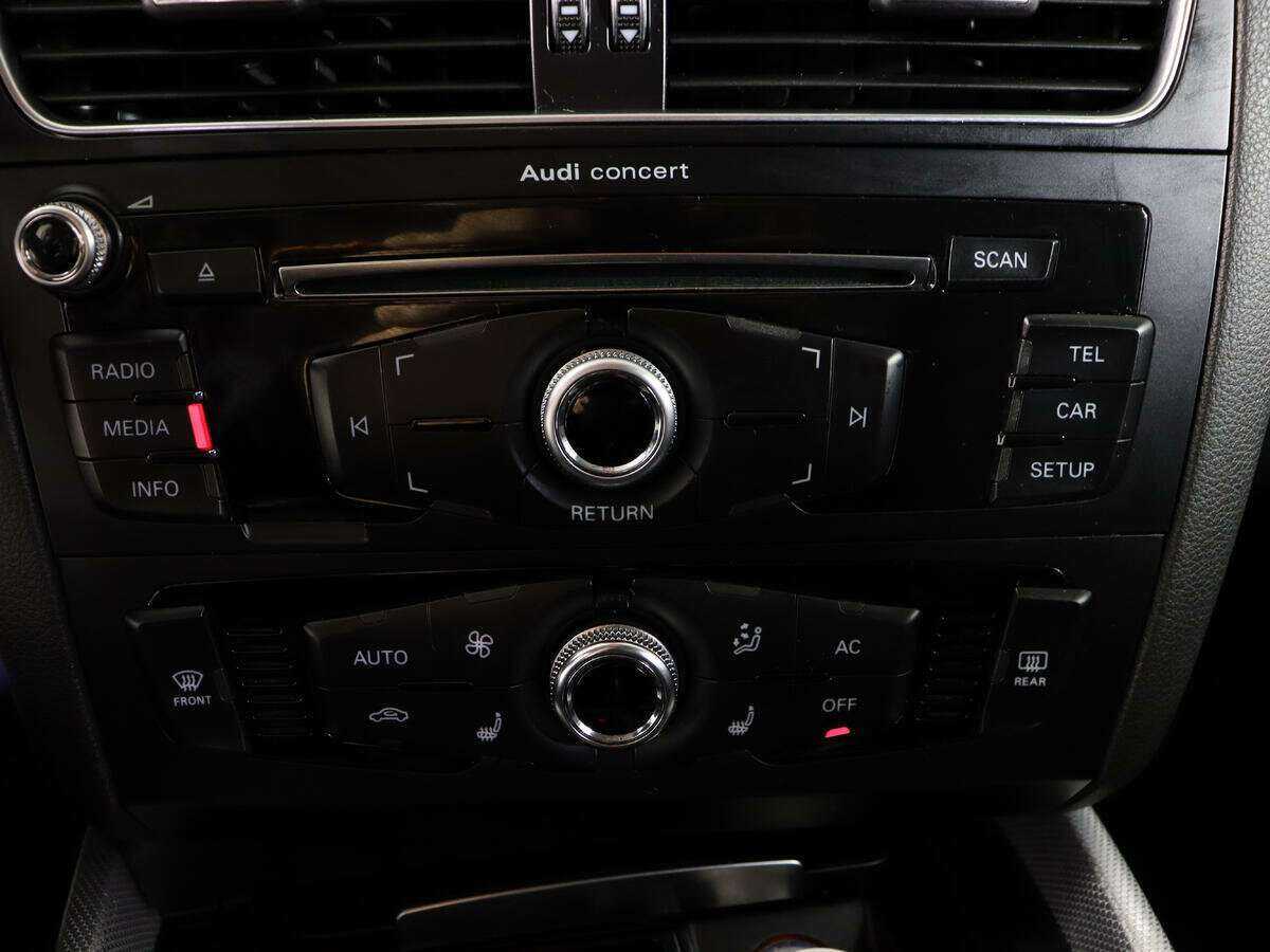 Купить Ауди К5, 2013, 149 338 км.. Фото: #17