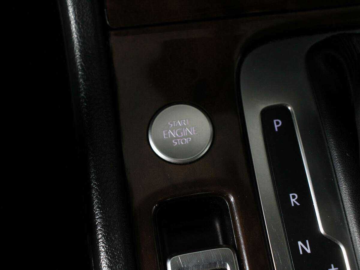 Купить Volkswagen Touareg, 2015, 177 224 км.. Фото: #22