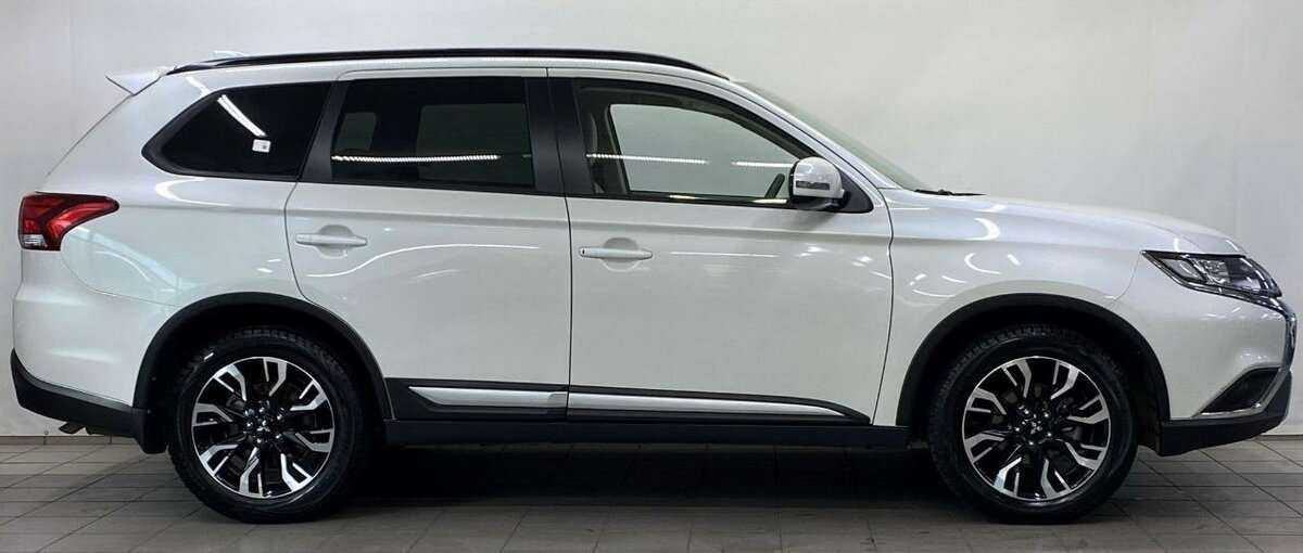 Купить Mitsubishi Outlander, 2021, 33 584 км.. Фото: #3