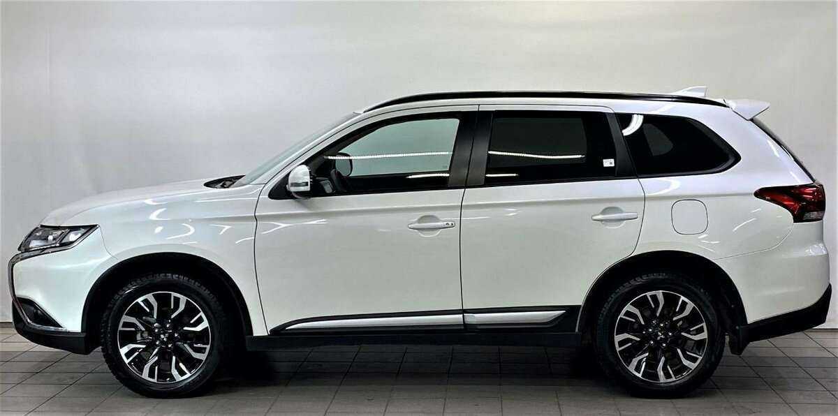 Купить Mitsubishi Outlander, 2021, 33 584 км.. Фото: #4