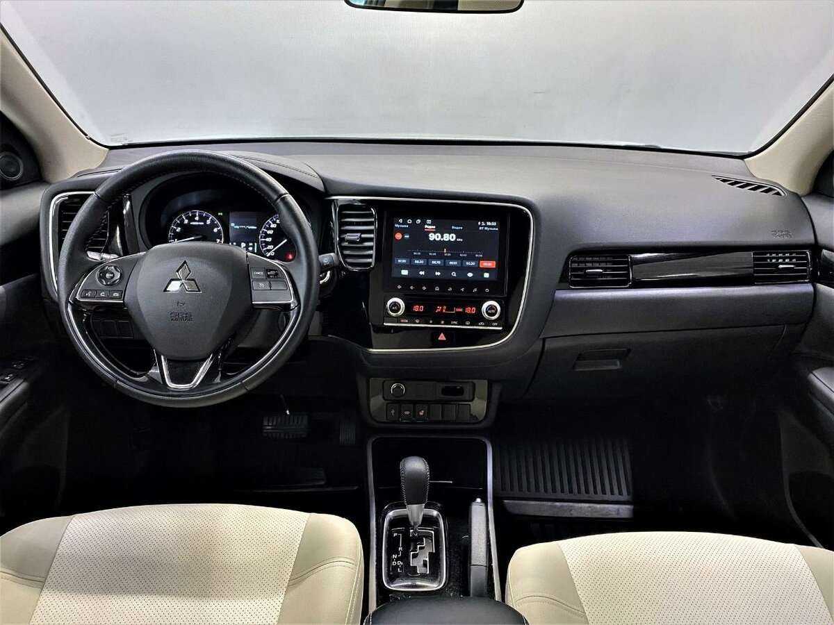 Купить Mitsubishi Outlander, 2021, 33 584 км.. Фото: #6