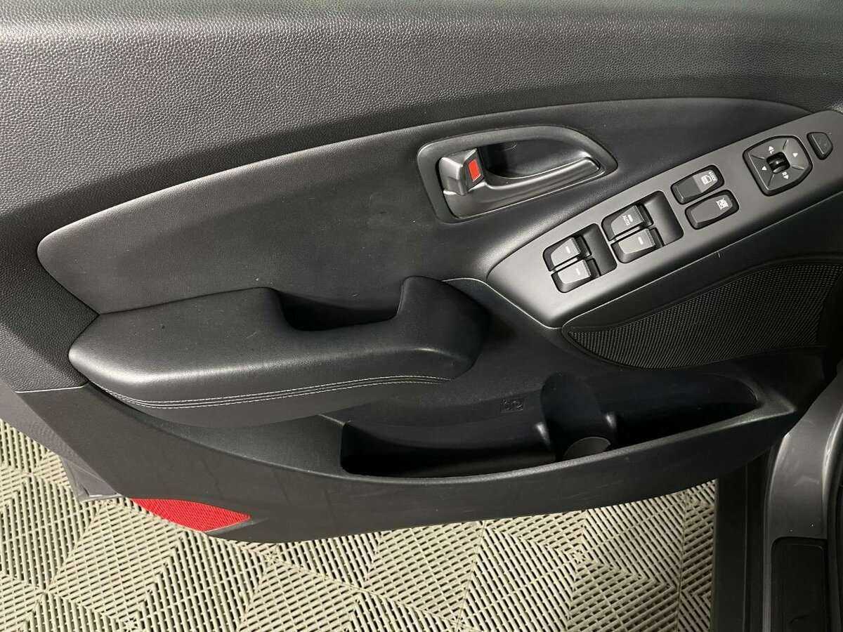 Купить Hyundai ix35, 2015, 106 983 км.. Фото: #7