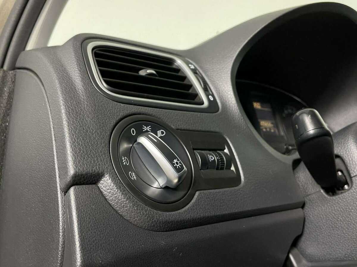 Купить Volkswagen Polo, 2015, 205 652 км.. Фото: #7