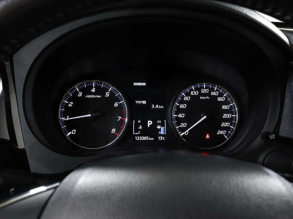 Купить Mitsubishi Outlander, 2018, 123 158 км.. Фото: #10