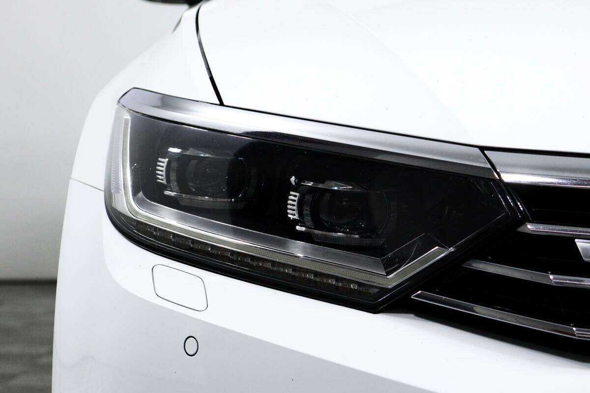 Купить Volkswagen Passat, 2018, 51 460 км.. Фото: #13