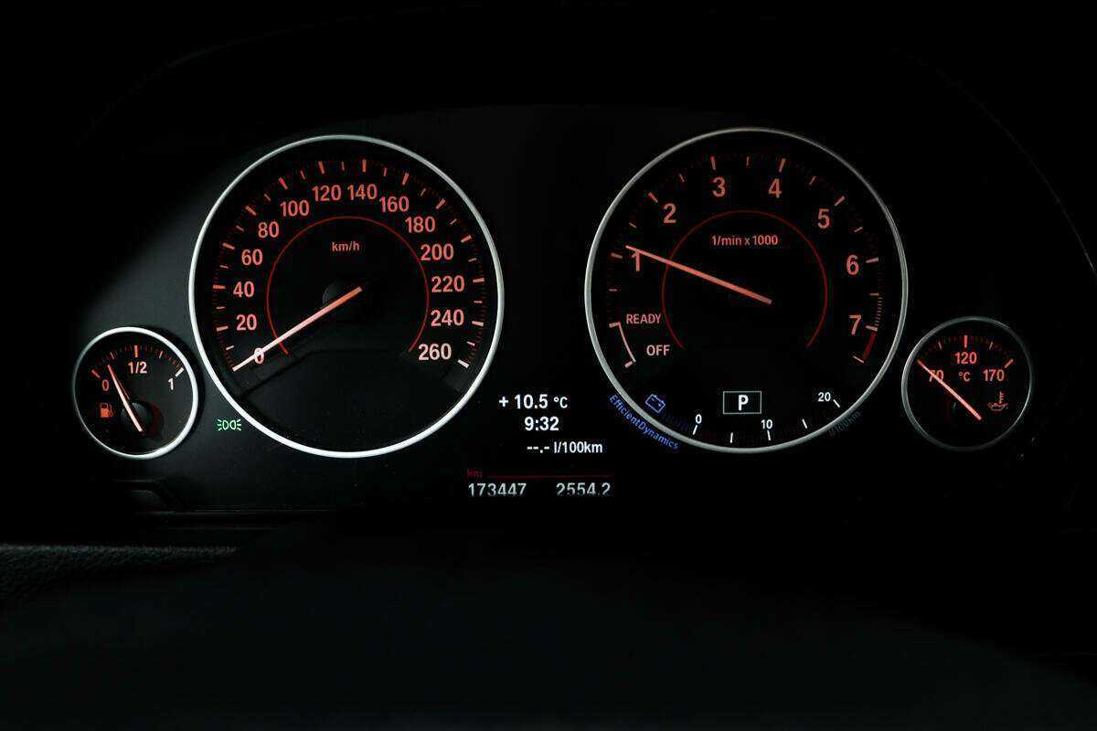 Купить БМВ 3 серии, 2013, 173 446 км.. Фото: #9