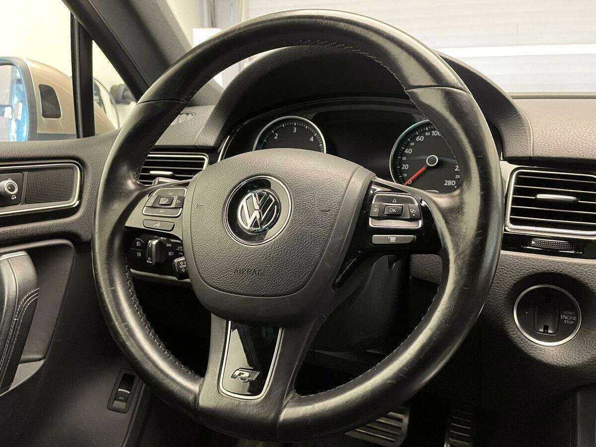 Купить Volkswagen Touareg, 2015, 166 892 км.. Фото: #12